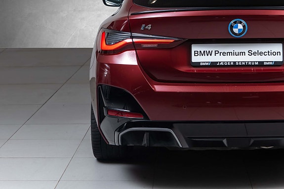 BMW i4 10 of 30