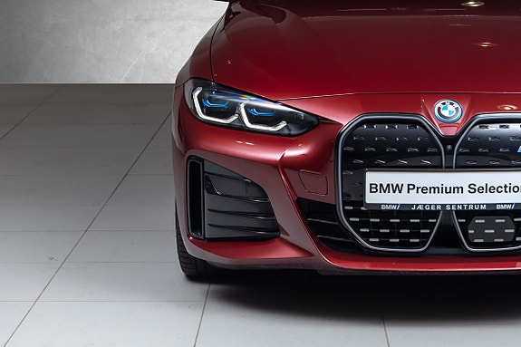 BMW i4 6 of 30