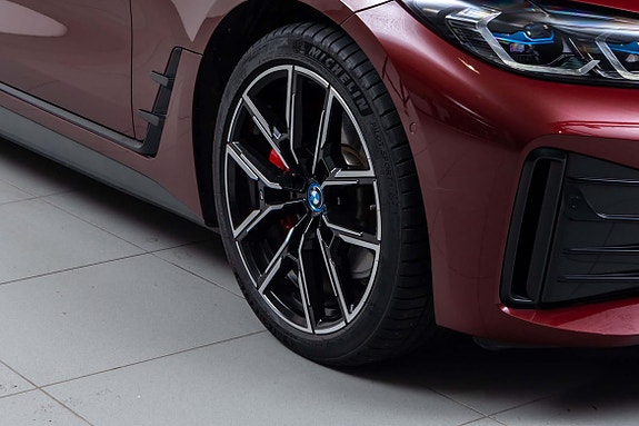 BMW i4 4 of 30