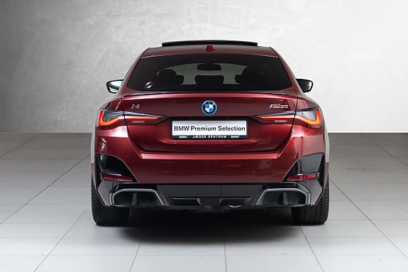 BMW i4 9 of 30