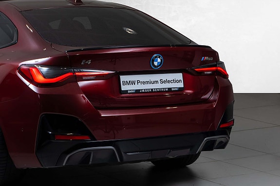 BMW i4 8 of 30