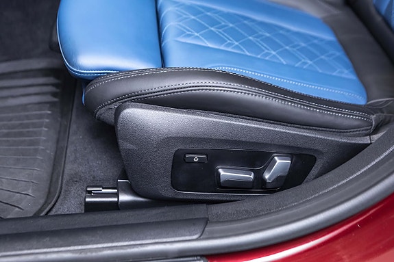 BMW i4 27 of 30