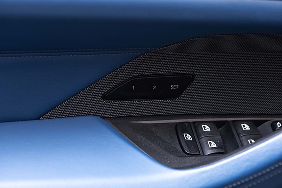 BMW i4 25 of 30