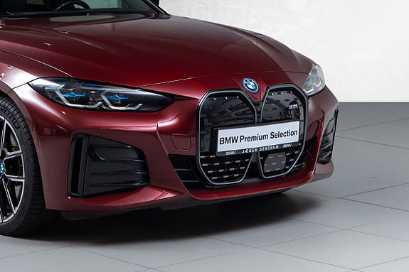 BMW i4 2 of 30