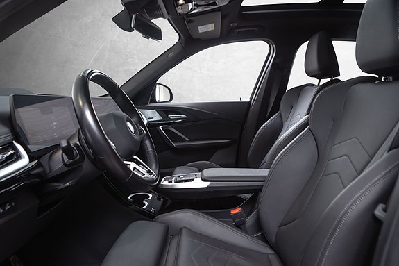 BMW iX1 23 of 30