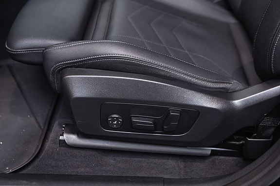 BMW iX1 24 of 30