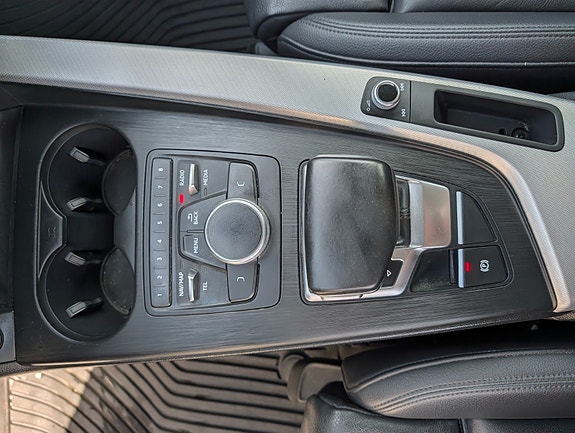 Audi A4 17 of 23