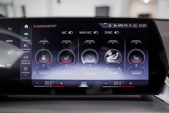 BMW iX1 28 of 30