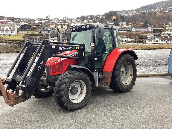 Massey Ferguson MF 5445 3 of 12
