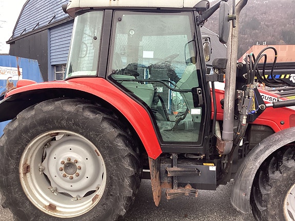 Massey Ferguson MF 5445 6 of 12