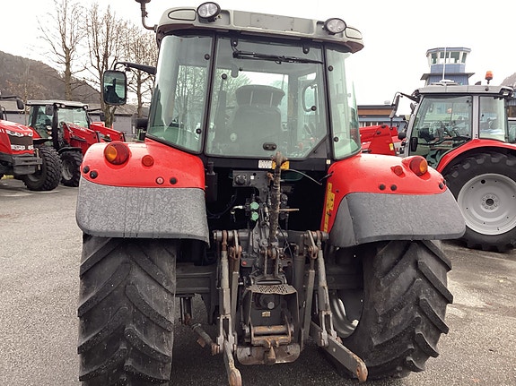 Massey Ferguson MF 5445 7 of 12