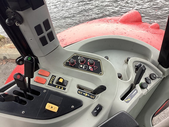 Massey Ferguson MF 5445 9 of 12