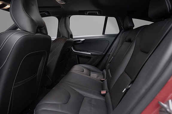 Volvo V60 17 of 25