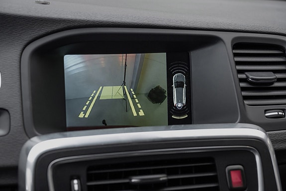Volvo V60 12 of 25