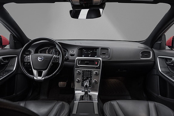 Volvo V60 18 of 25