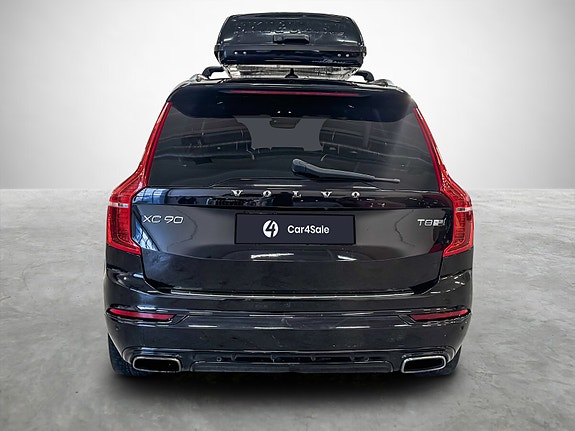 Volvo XC90 4 of 30