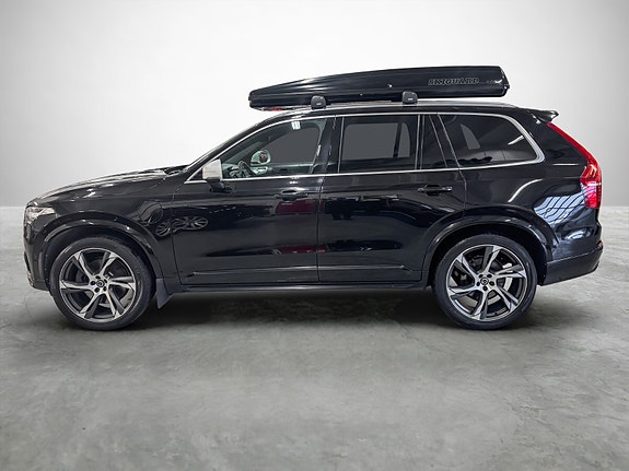 Volvo XC90 2 of 30