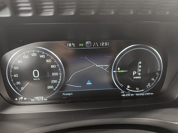 Volvo XC90 17 of 30