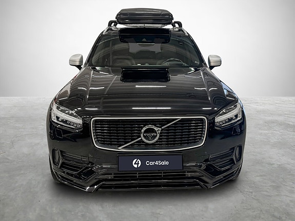 Volvo XC90 8 of 30