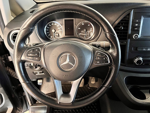Mercedes-Benz Vito 17 of 24