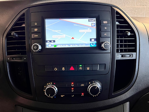 Mercedes-Benz Vito 19 of 24