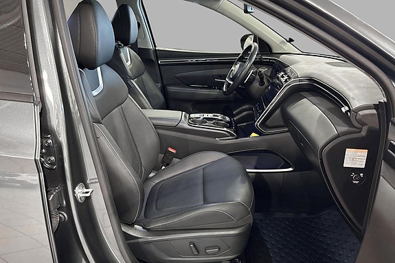 Hyundai Tucson 14 of 30