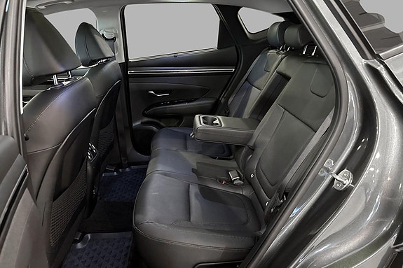Hyundai Tucson 16 of 30