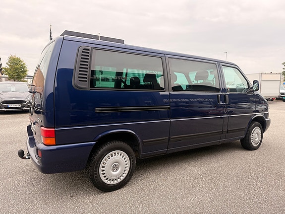 Volkswagen Caravelle 6 of 22