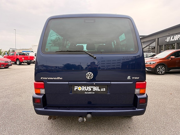 Volkswagen Caravelle 4 of 22