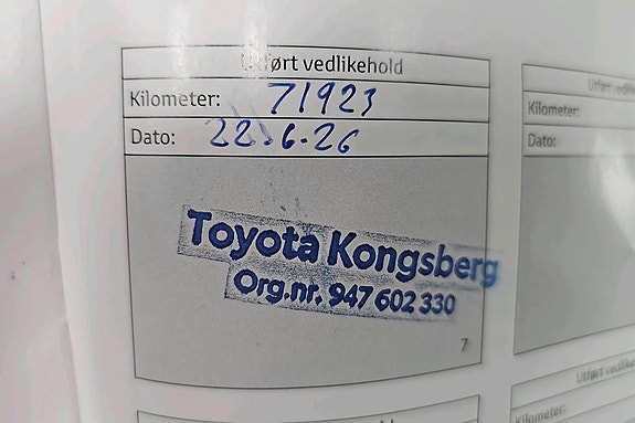 Toyota Yaris 29 of 29