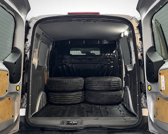 Ford Transit Connect 8 of 16