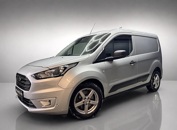 Ford Transit Connect 3 of 16