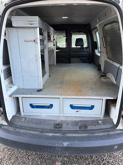 Volkswagen Caddy Maxi 9 of 11
