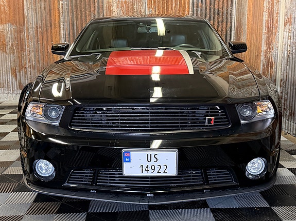 Ford Mustang 9 of 30