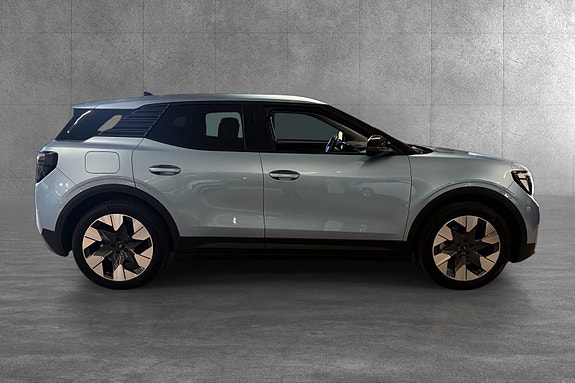 Ford Explorer 7 of 30