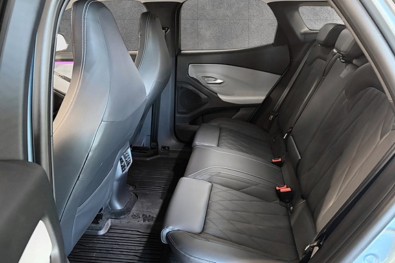 Ford Explorer 9 of 30