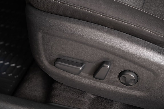 Hyundai Kona 16 of 26