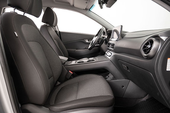 Hyundai Kona 17 of 26
