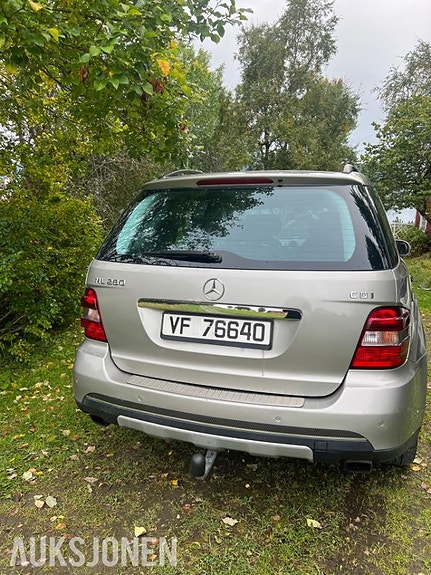 Mercedes-Benz M-Klasse 4 of 12