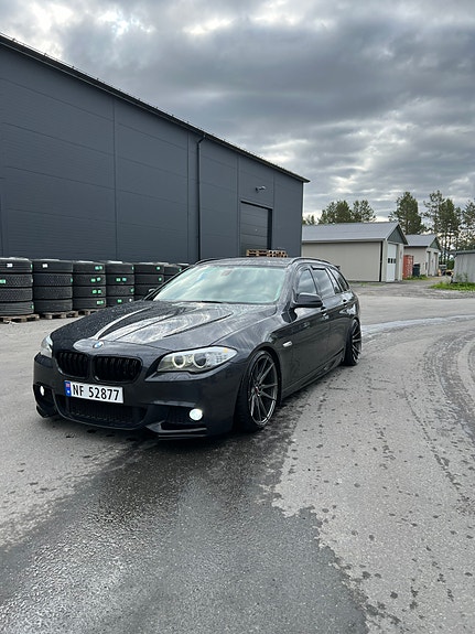 BMW 520d 2 of 14