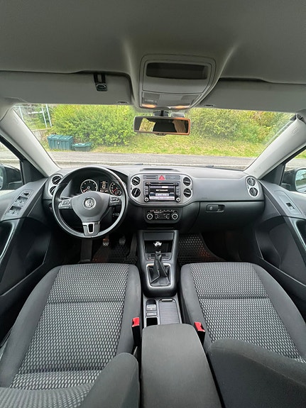 Volkswagen Tiguan 9 of 14