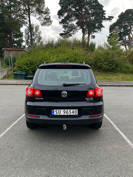 Volkswagen Tiguan 5 of 14