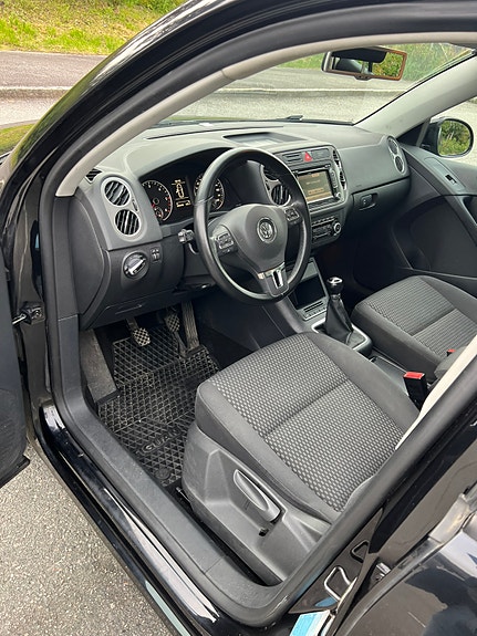 Volkswagen Tiguan 14 of 14