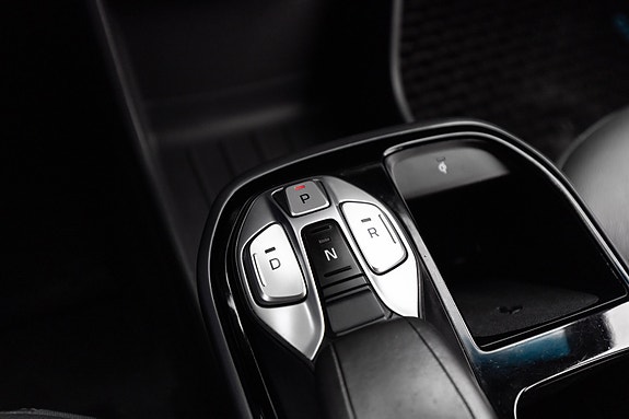 Hyundai IONIQ 17 of 29