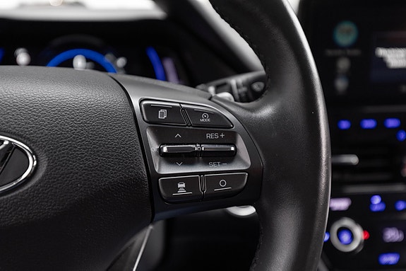 Hyundai IONIQ 16 of 29