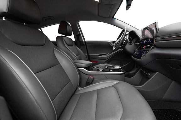 Hyundai IONIQ 27 of 29