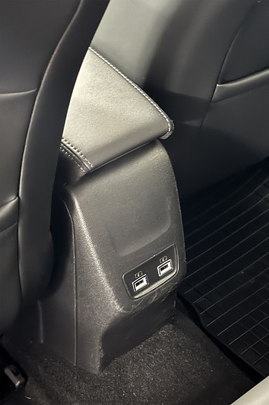Peugeot 208 24 of 30