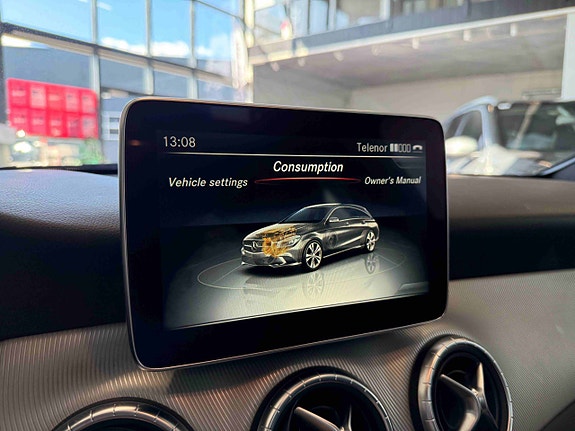 Mercedes-Benz CLA180 23 of 30