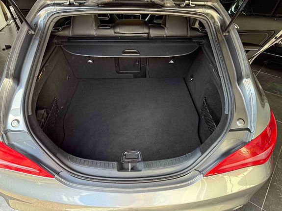 Mercedes-Benz CLA180 9 of 30