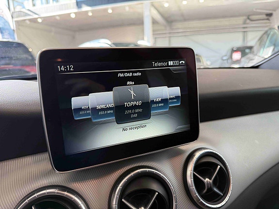 Mercedes-Benz CLA180 22 of 30